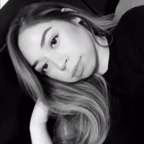 Meet your Posher, Ariyana - Picture 1 of 1